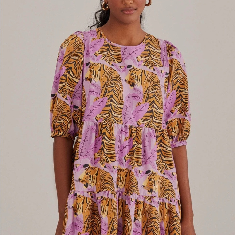 Lavender Tiger Leaves Puff Sleeve Mini Dress